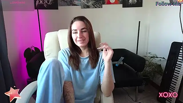 xx adrihanna xx online show from 28, 2, 2025