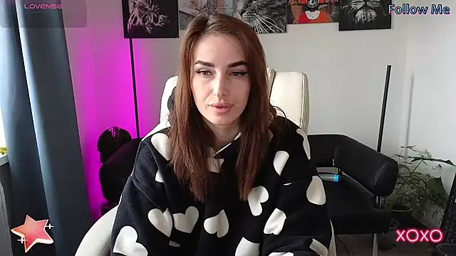 xx adrihanna xx online show from 4, 3, 2025