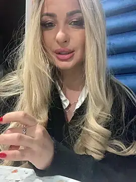 Denisse Perry online show from 8, 2, 2025