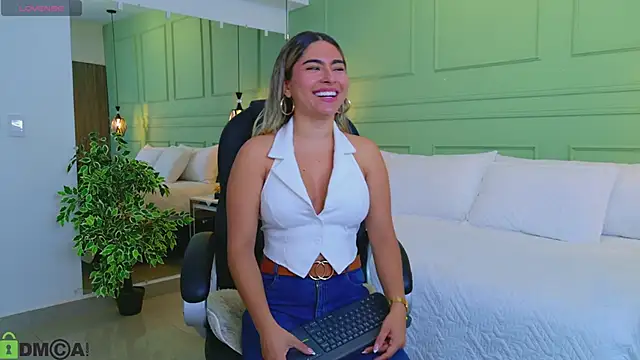 kataliina   online show from 21, 4, 2026