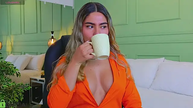 kataliina   online show from 23, 4, 2026