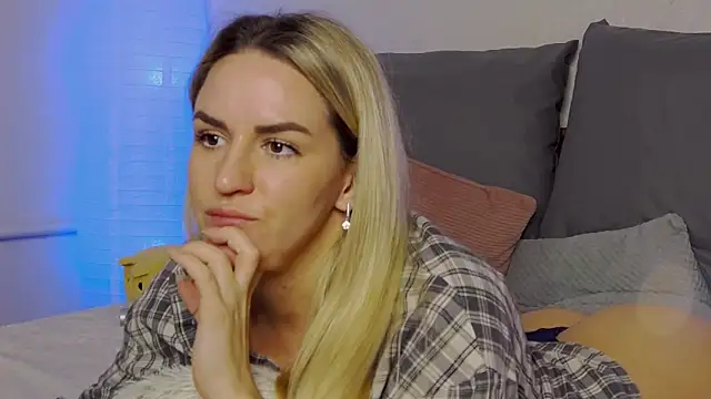 SofiJames online show from 19, 12, 2024