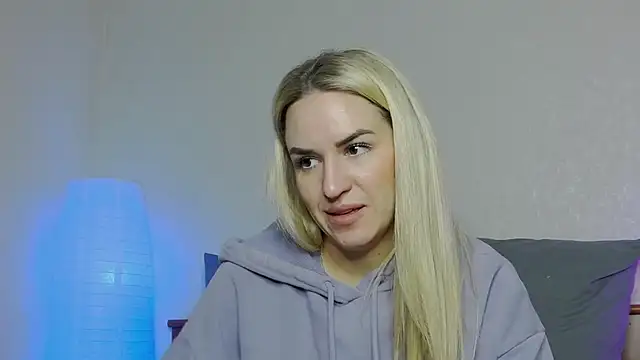 SofiJames online show from 7, 1, 2025