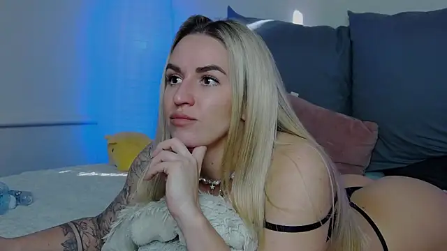 SofiJames online show from 8, 2, 2025