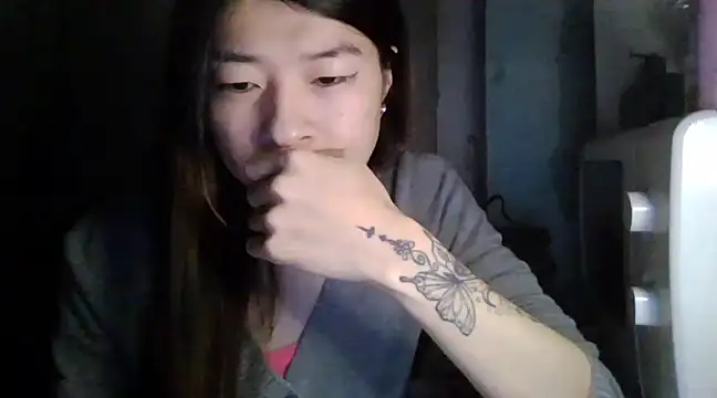 CarlyJoy online show from 3, 3, 2025