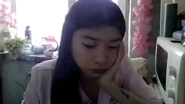 CarlyJoy online show from 11, 4, 2026