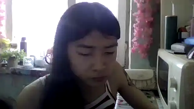 CarlyJoy online show from 27, 4, 2026