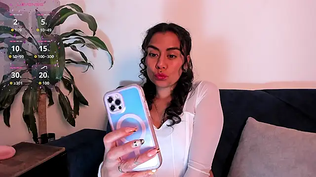 Snapshot of im_amber chatting on 5, 11, 2025 im amber online show from 5, 11, 2025