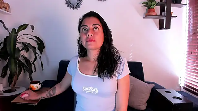 im amber online show from 22, 4, 2026