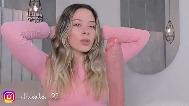 Snapshot of chloe_d chatting on 12, 2, 2025 chloe d online show from 12, 2, 2025