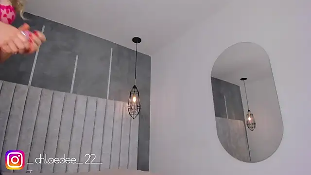 Snapshot of chloe_d chatting on 2, 3, 2025 chloe d online show from 2, 3, 2025