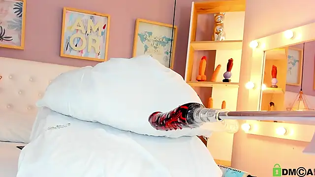 Snapshot of julyanna_ chatting on 8, 10, 2025 julyanna online show from 8, 10, 2025