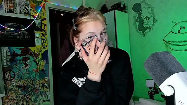 Sunny Mouse  online show from 18, 2, 2025