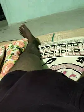 Snapshot of SILENT_FUCKER_01 chatting on 22, 2, 2025 SILENT FUCKER 01 online show from 22, 2, 2025