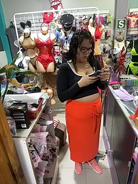 Snapshot of ROSALIALUCY chatting on 14, 1, 2025 ROSALIALUCY online show from 14, 1, 2025