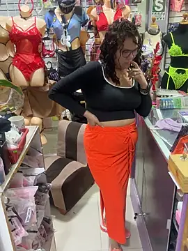 Snapshot of ROSALIALUCY chatting on 14, 1, 2025 ROSALIALUCY online show from 14, 1, 2025