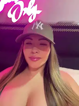 sexyyykloee online show from 26, 4, 2026