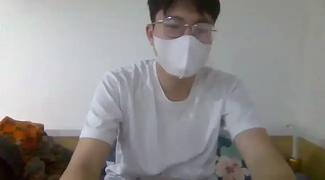 Snapshot of Gwencloudy chatting on 28, 2, 2025 Gwencloudy online show from 28, 2, 2025