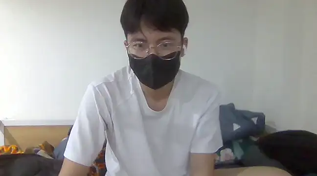 Snapshot of Gwencloudy chatting on 9, 3, 2025 Gwencloudy online show from 9, 3, 2025