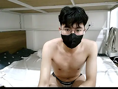 Gwencloudy online show from 6, 2, 2026