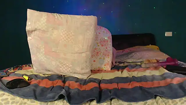 Karendolly  8 online show from 18, 4, 2026