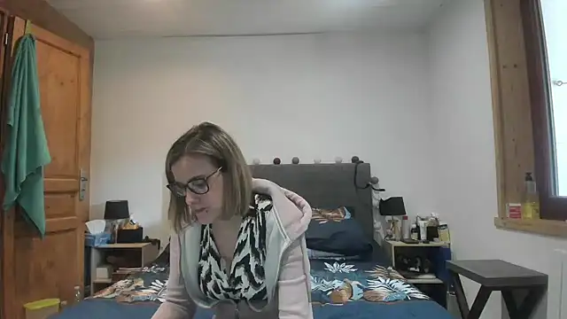 Madame Callie online show from 12, 5, 2026