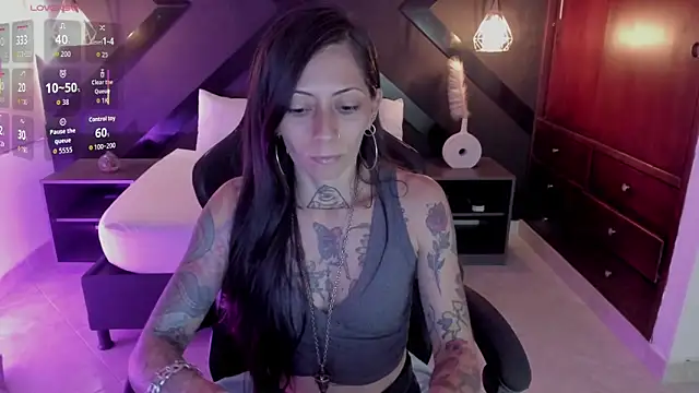 dark gotica online show from 22, 4, 2026