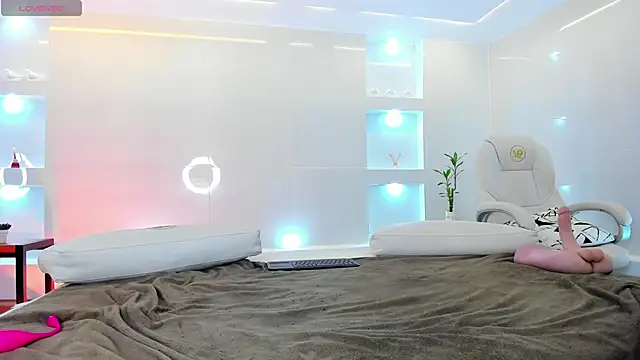 martina mayers online show from 24, 2, 2025