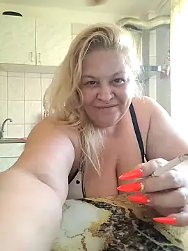 Snapshot of AriannaMilf chatting on 13, 6, 2026 AriannaMilf online show from 13, 6, 2026