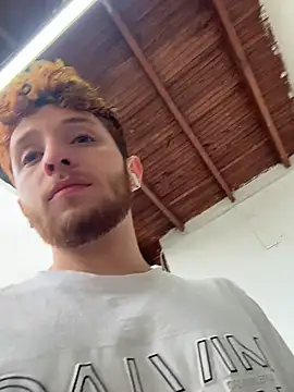 Juan Castano online show from 17, 10, 2025