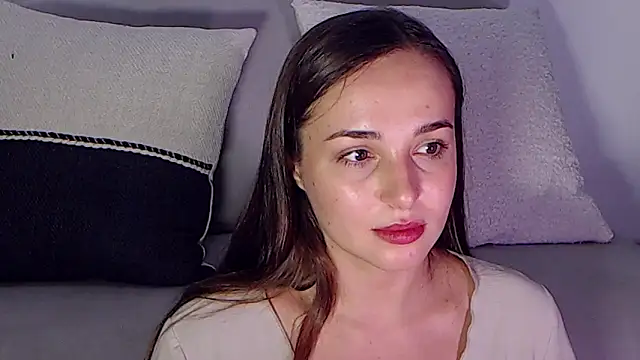 Snapshot of MeIisaLove chatting on 3, 2, 2025 MeIisaLove online show from 3, 2, 2025