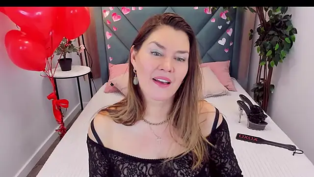 Adele Russo online show from 12, 2, 2025