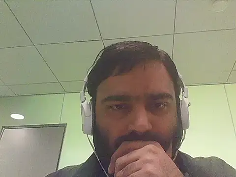 JohnBond009 online show from 18, 5, 2026