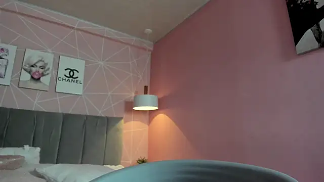 dolly zoe online show from 22, 1, 2025