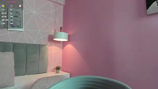 dolly zoe online show from 6, 3, 2025