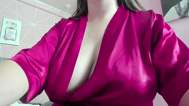 dolly zoe online show from 8, 3, 2025