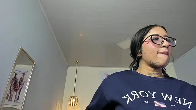 ayshel   online show from 9, 3, 2026