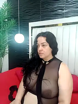 lucia vonne  online show from 14, 1, 2025