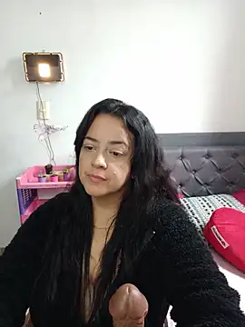 Snapshot of lucia_vonne_ chatting on 6, 6, 2026 lucia vonne online show from 6, 6, 2026