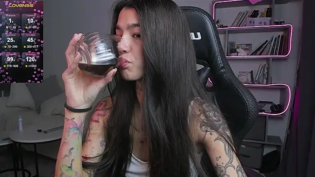 vinkitinkii online show from 23, 2, 2025