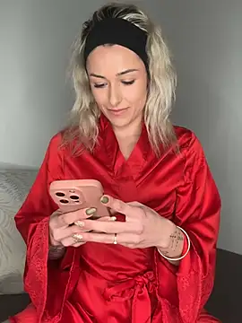 Snapshot of petrouchkaaa_ chatting on 24, 1, 2025 petrouchkaaa online show from 24, 1, 2025