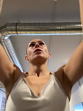 Snapshot of petrouchkaaa_ chatting on 31, 1, 2025 petrouchkaaa online show from 31, 1, 2025