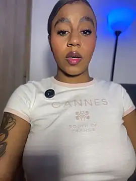 charlotteeruss online show from 28, 6, 2026