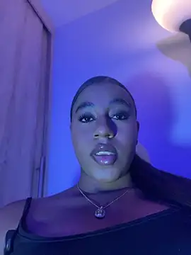 charlotteeruss online show from 19, 7, 2026