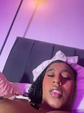 charlotteeruss online show from 23, 7, 2026