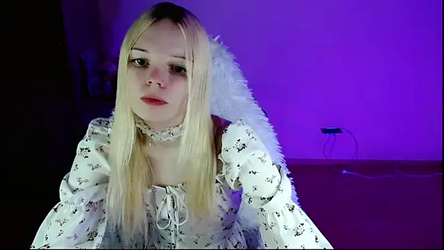 Emily Nyaffee online show from 3, 2, 2025