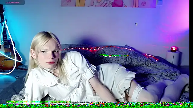 Emily Nyaffee online show from 25, 7, 2026