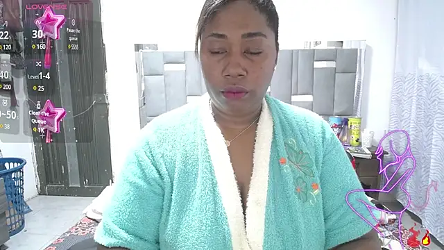 thickebonymilfF online show from 30, 1, 2025