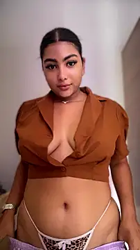 NatashaBrown12 online show from 3, 7, 2026