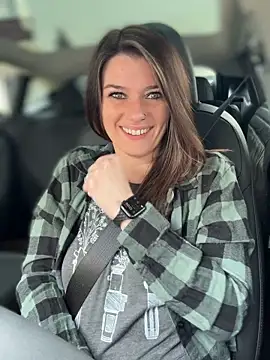 LadyLena1 online show from 9, 3, 2025